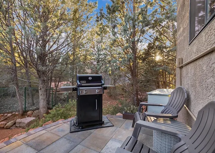 Willa Mammoth Rock Oasis Villa-hot Tub & Free Pets
